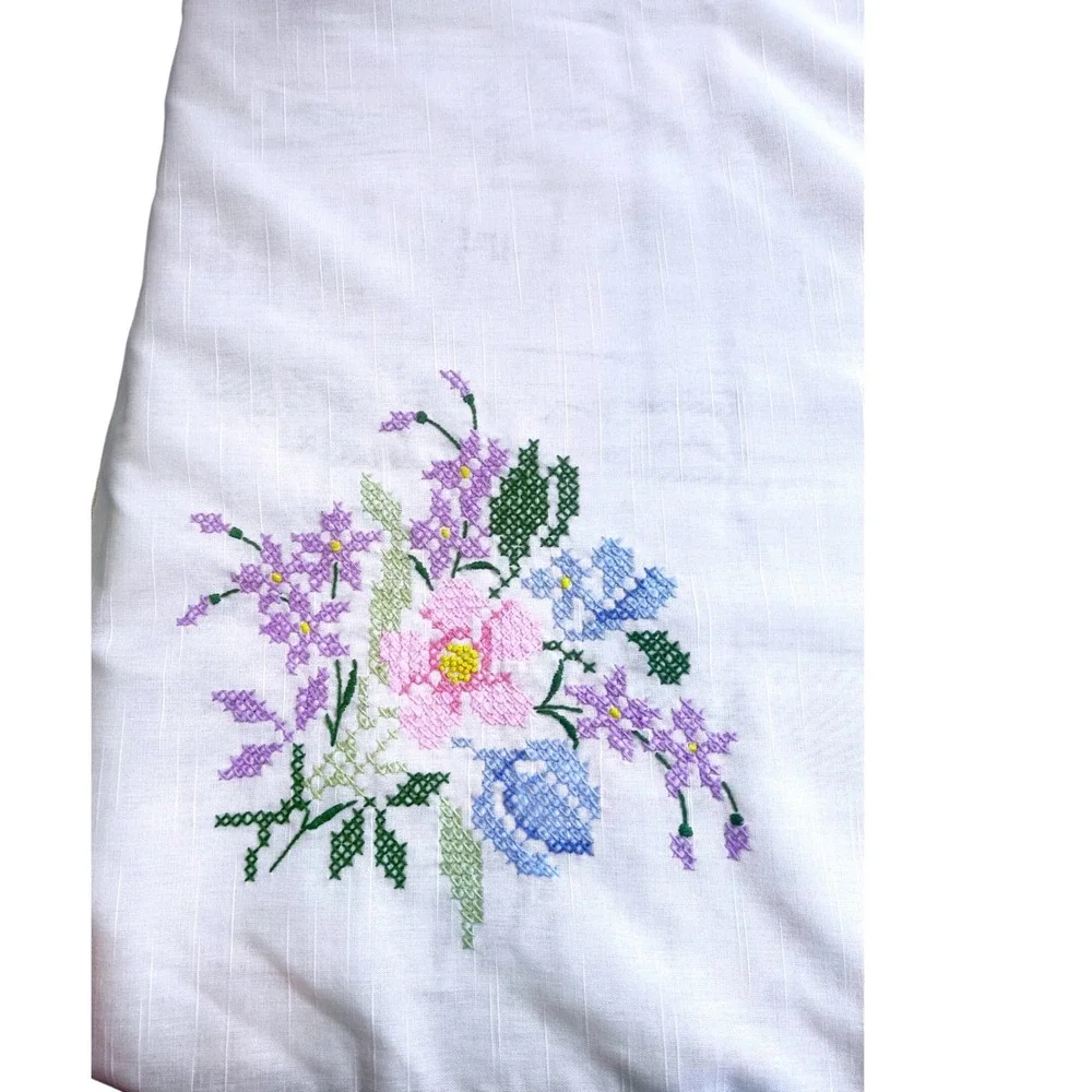 Vintage Floral Cross Stitch Embroidered White Rectangular Tablecloth Cottagecore